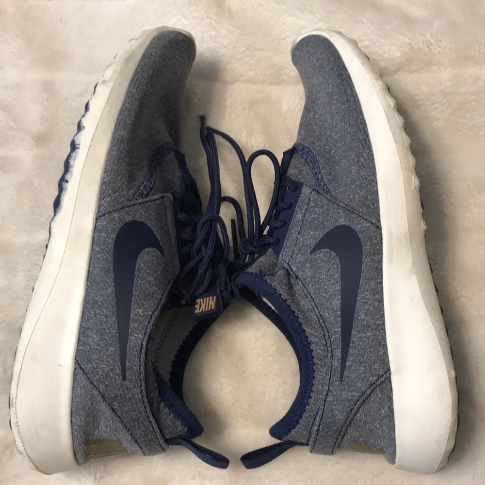 Nike’s - Picture 5 of 5